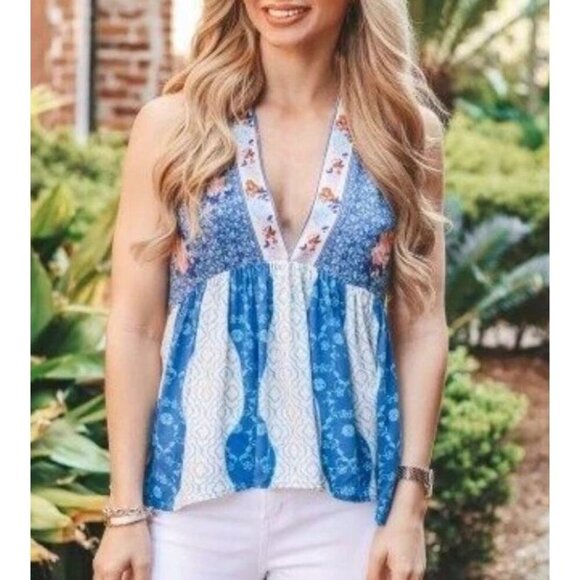 Free People Dream Darlin' Sleeveless Blue Floral Print Tank Top L Boho V-Neck - Picture 1 of 10